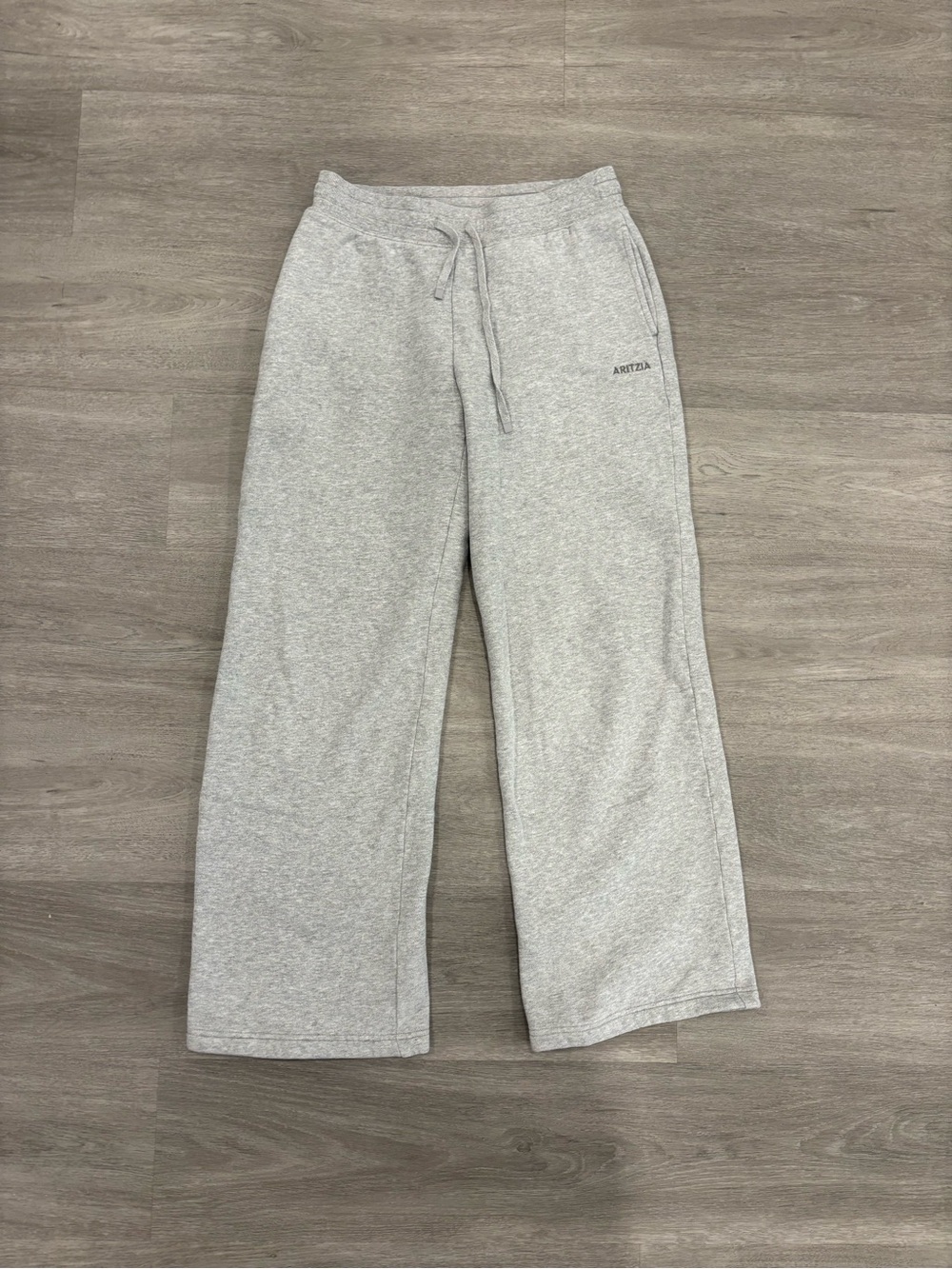 Aritzia Women’s Heather Chrome Perfect Fit Cozy Fleece Sweatpants